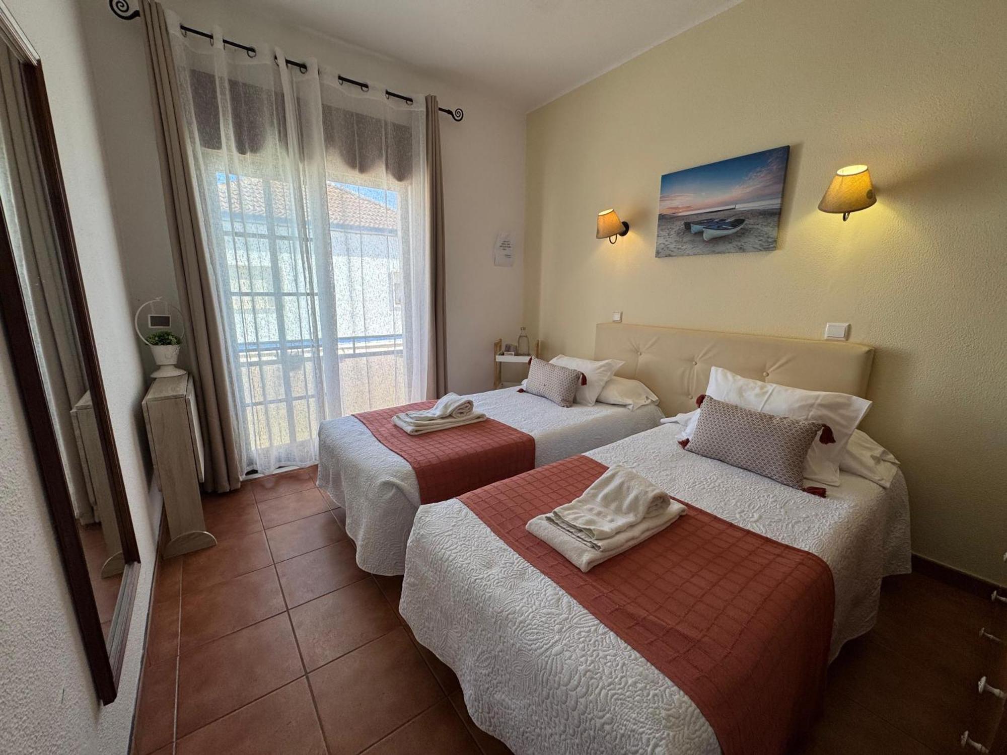 Quartos Abelha Porto Covo Exteriér fotografie