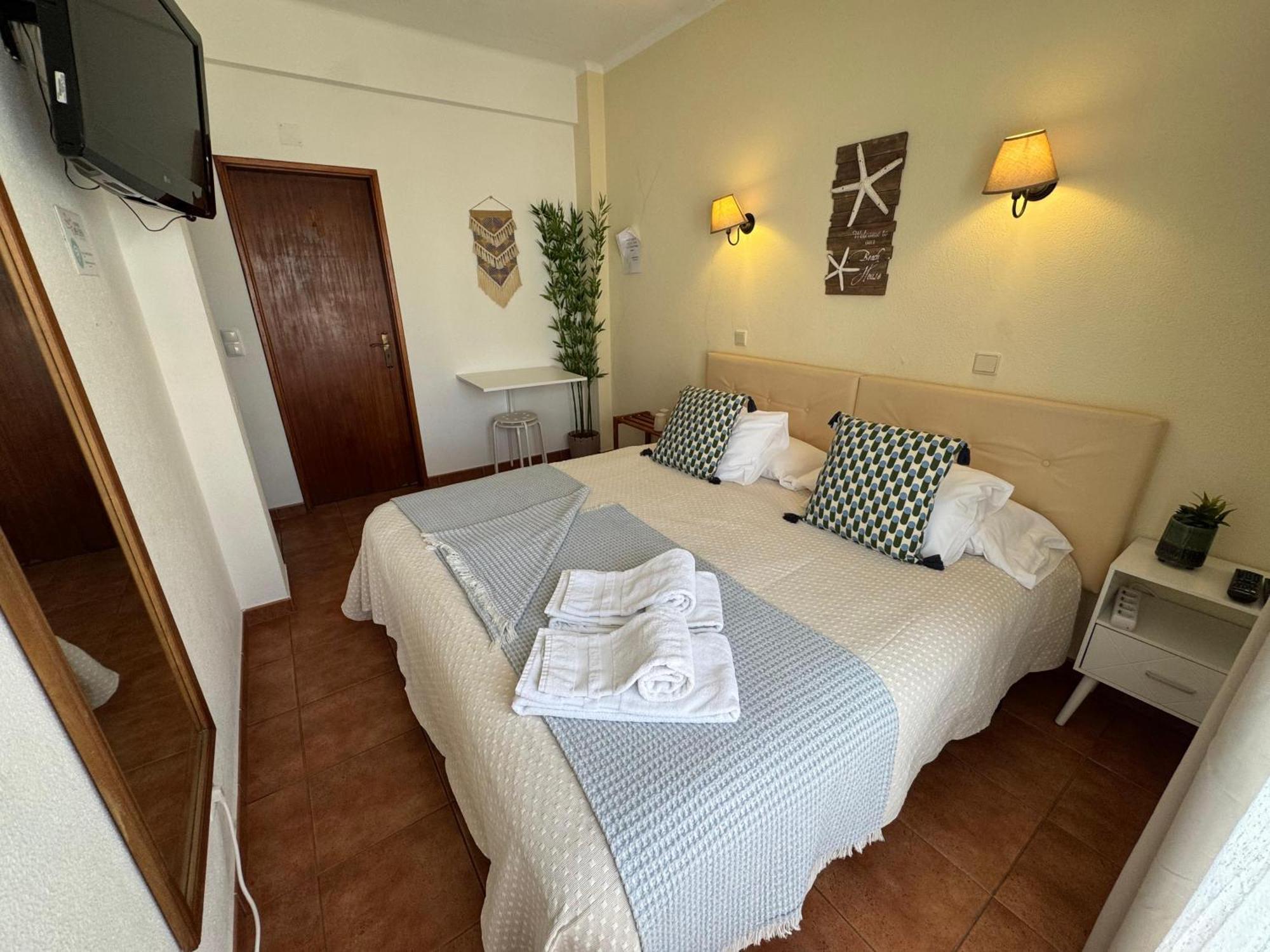 Quartos Abelha Porto Covo Exteriér fotografie
