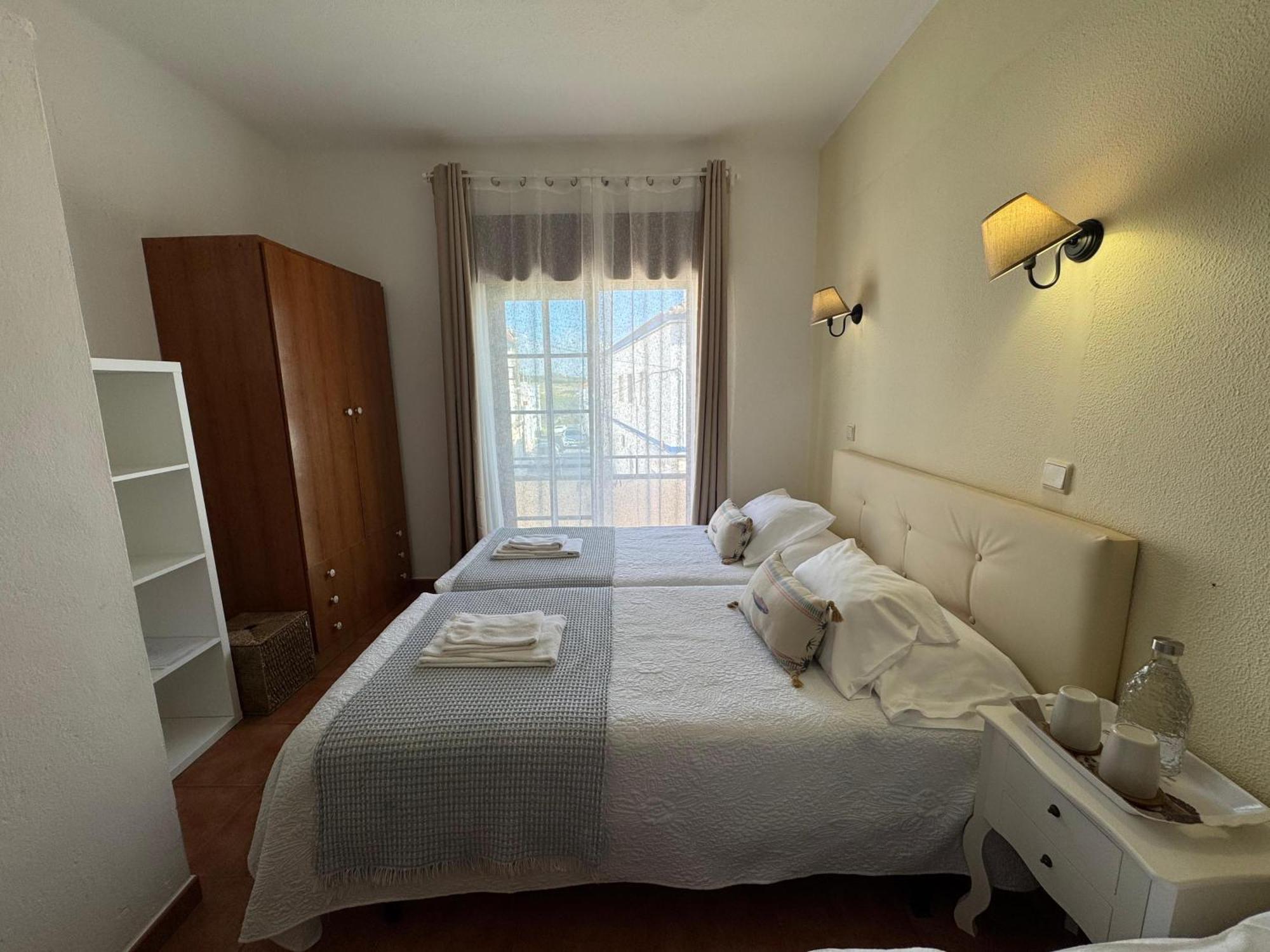 Quartos Abelha Porto Covo Exteriér fotografie