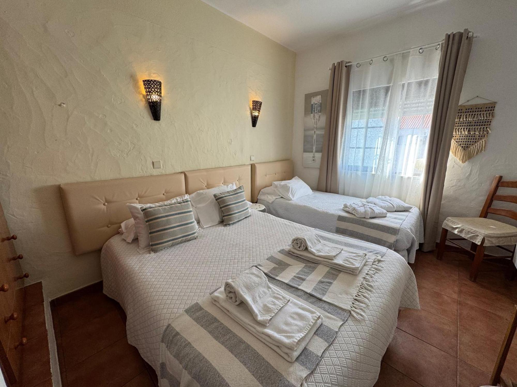 Quartos Abelha Porto Covo Exteriér fotografie
